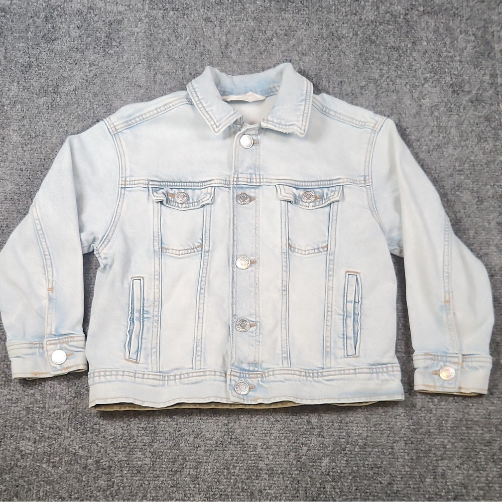 H&M Kids Light Wash Denim Trucker Jacket Jean Coat Size 5-6T Unisex